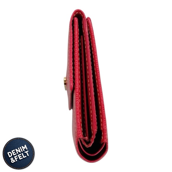 Burberry Women’s Red Leather Bifold Wallet w/ Coin Compartment | PRELOVED ♥️ - Picture 6 of 15